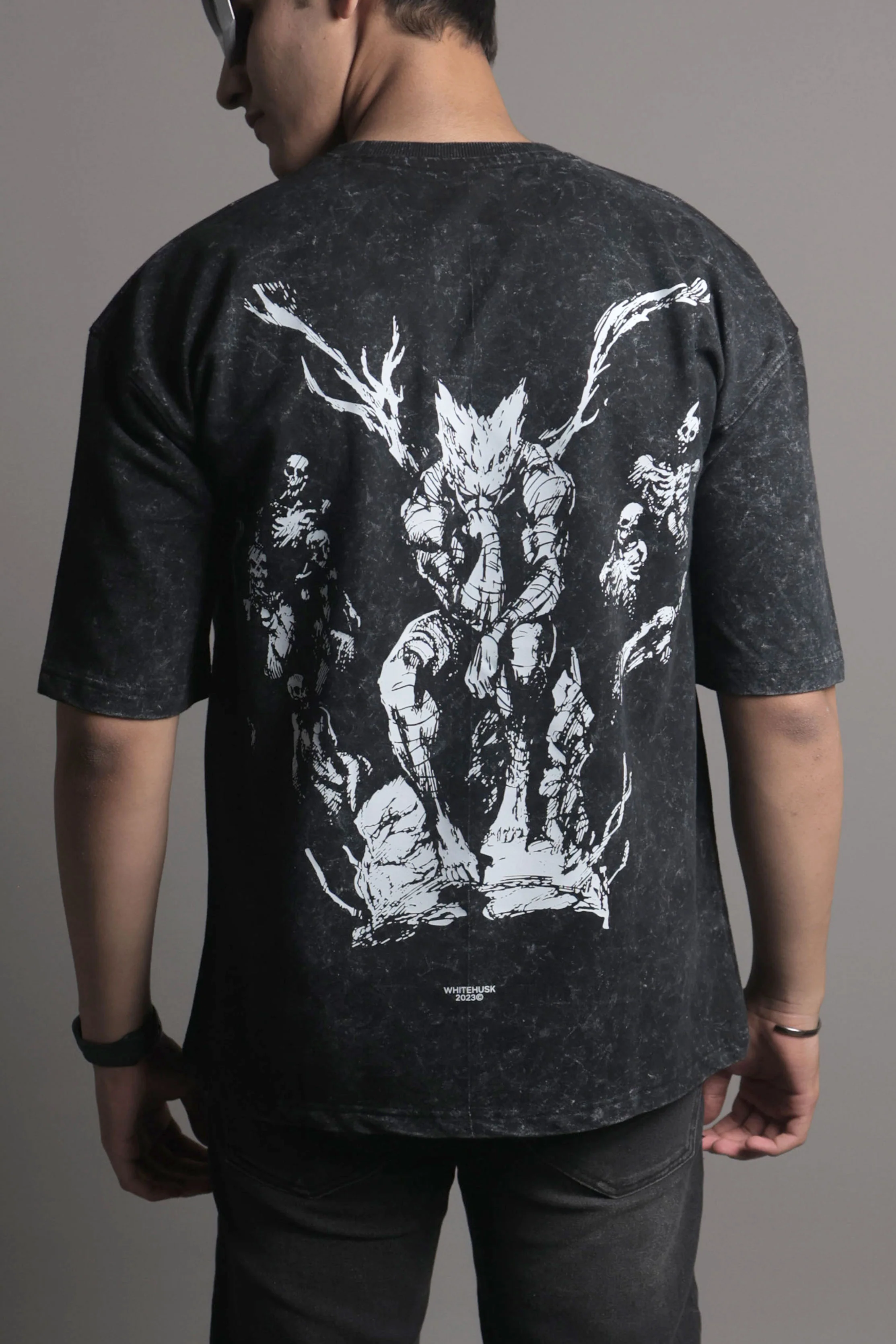 Garou - One Punch Man - Oversized Tshirt - Image 6