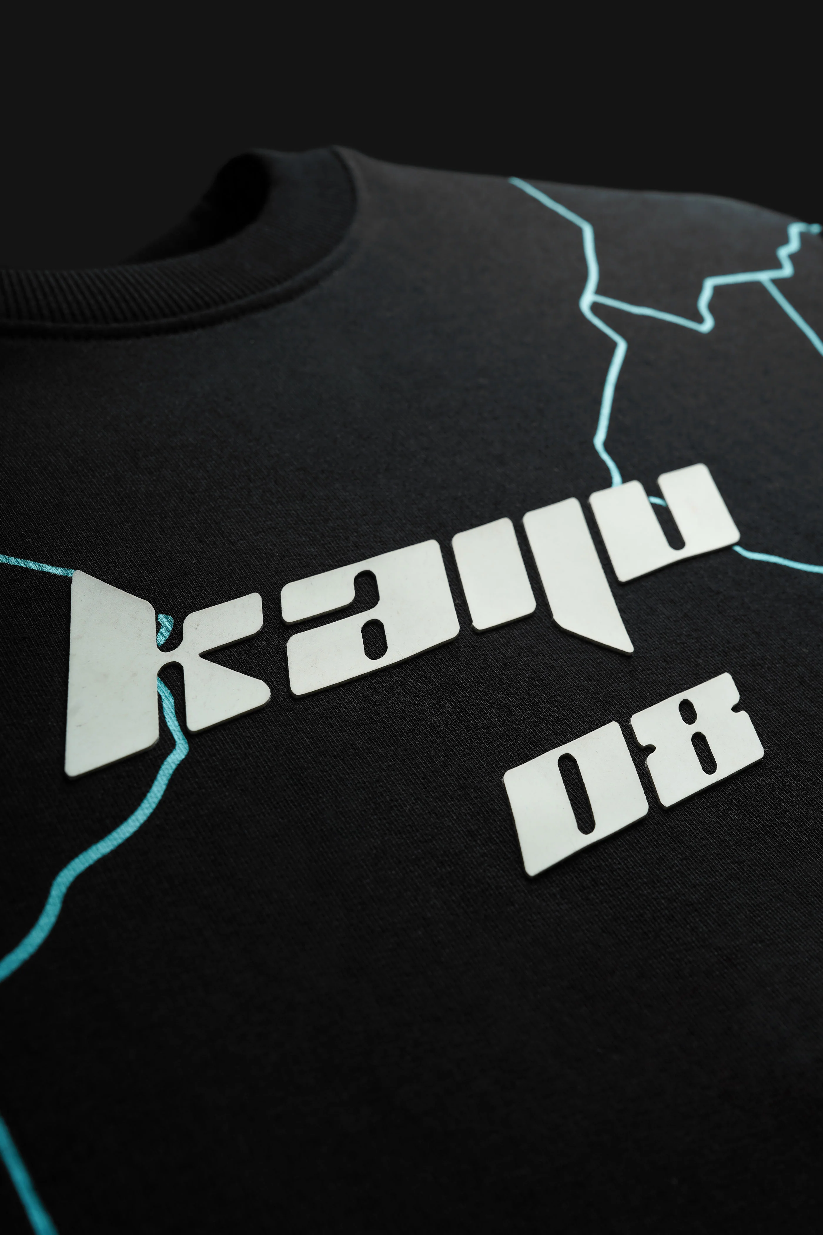 Kaiju - Kaiju No 8 - Oversized Tshirt - Image 4