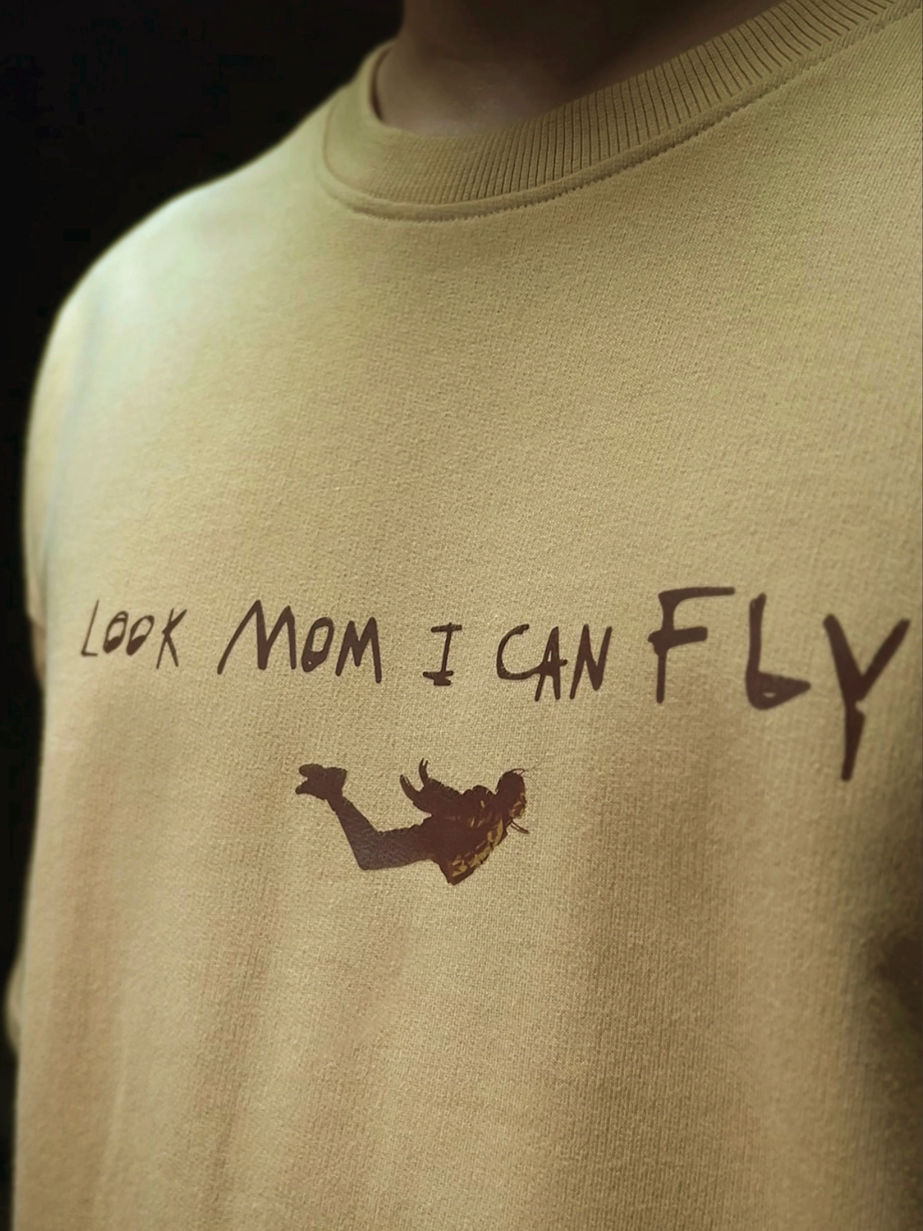 Look Mom I Can Fly - Travis Scott - Oversized Tshirt - OMNIVERSE© - Image 3