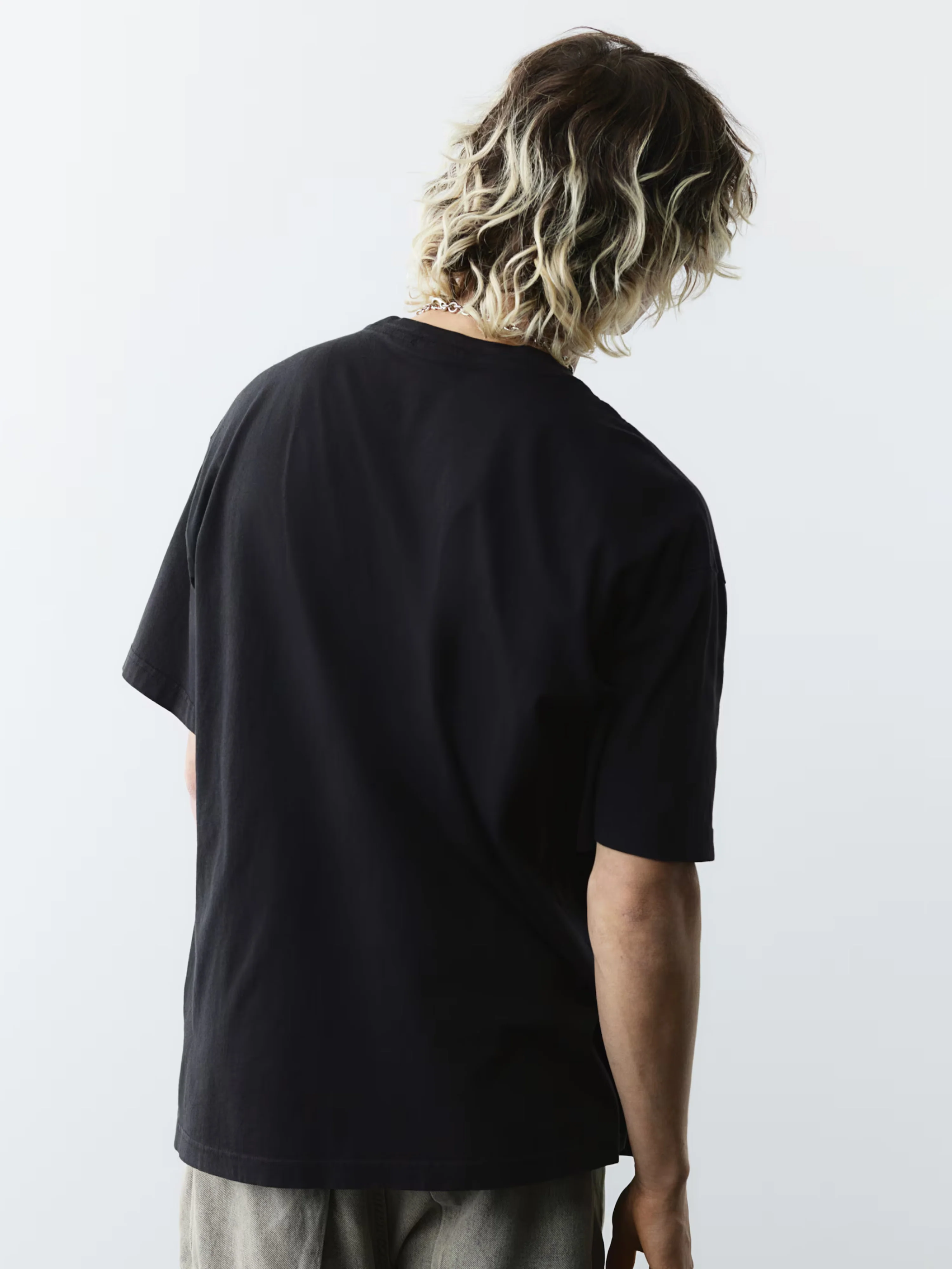 Soaring Tiger - Oversized Tshirt - OMNIVERSE© - Image 4