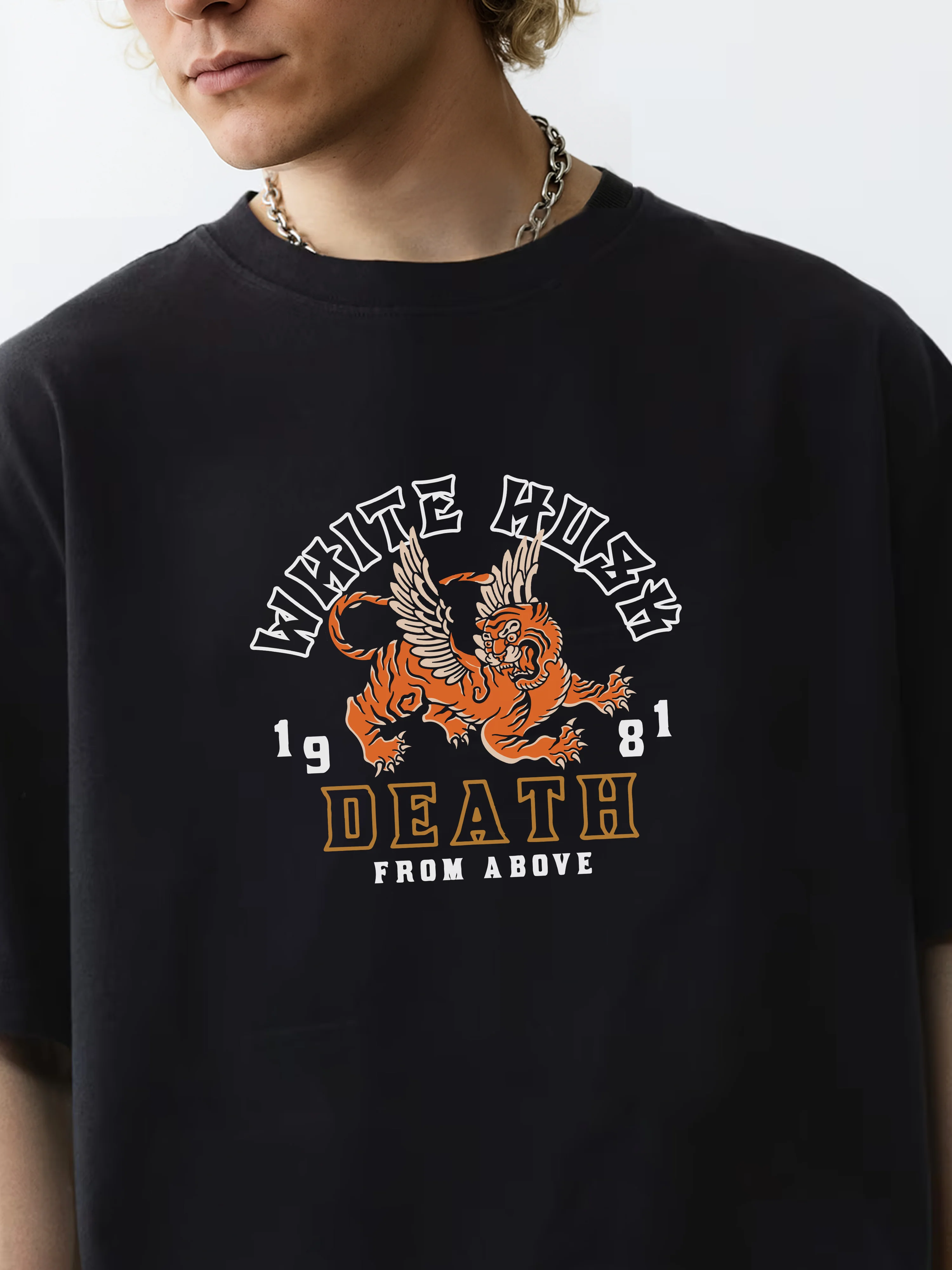 Soaring Tiger - Oversized Tshirt - OMNIVERSE© - Image 5